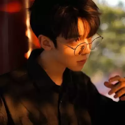 吕小宸